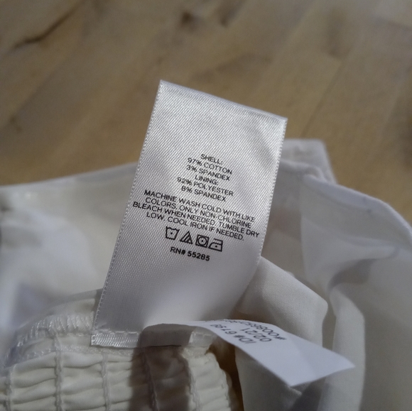 ❤️ EXPRESS OFF SHOULDER PUFF SLEEVE TOP ~NWT~ - Picture 7 of 7